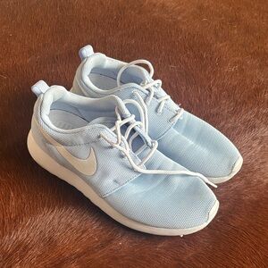Nike Roshes